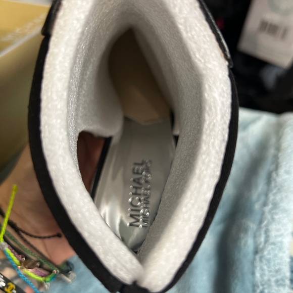 MICHAEL KORS - Picture 4 of 6